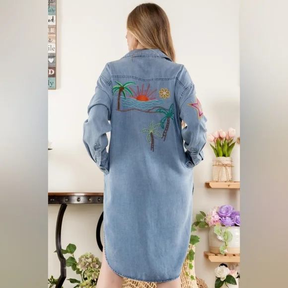 4-0131 *Boutique* Western Boho Embroidered Cactus hippie bus button down top - Picture 2 of 5